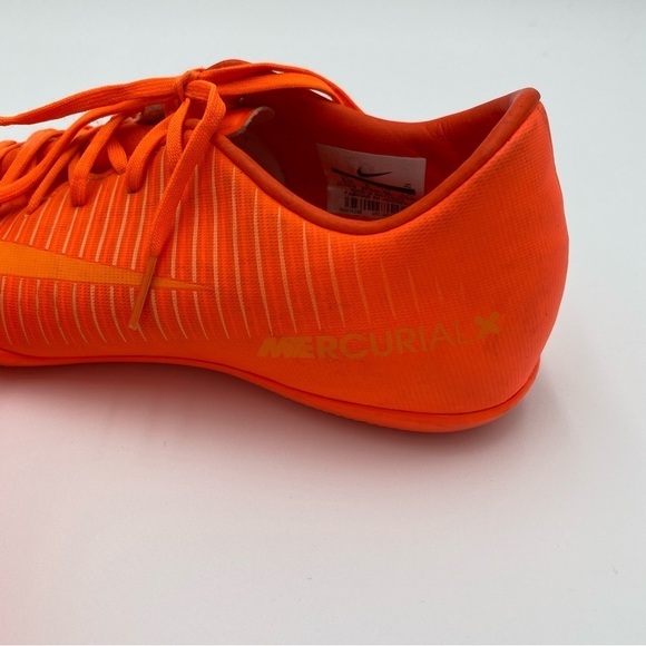 Nike Men's Mercurial Victory Full Lace Up Indoor Soccer‎ Shoes Neon Orange 6.5 - Picture 2 of 10
